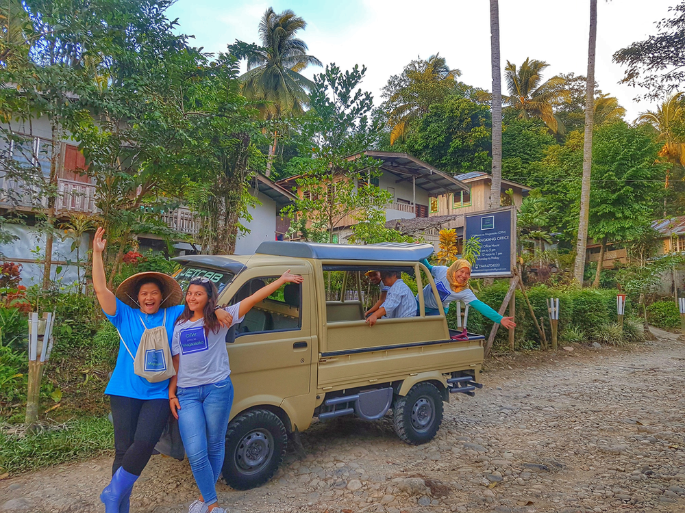 Cacao doctors Luchie, Iman and Mama Irene with our multi-cab, the Rugger. We are joined by our niece who is a student from Germany doing her OJT learning about what a social enterprise is.
